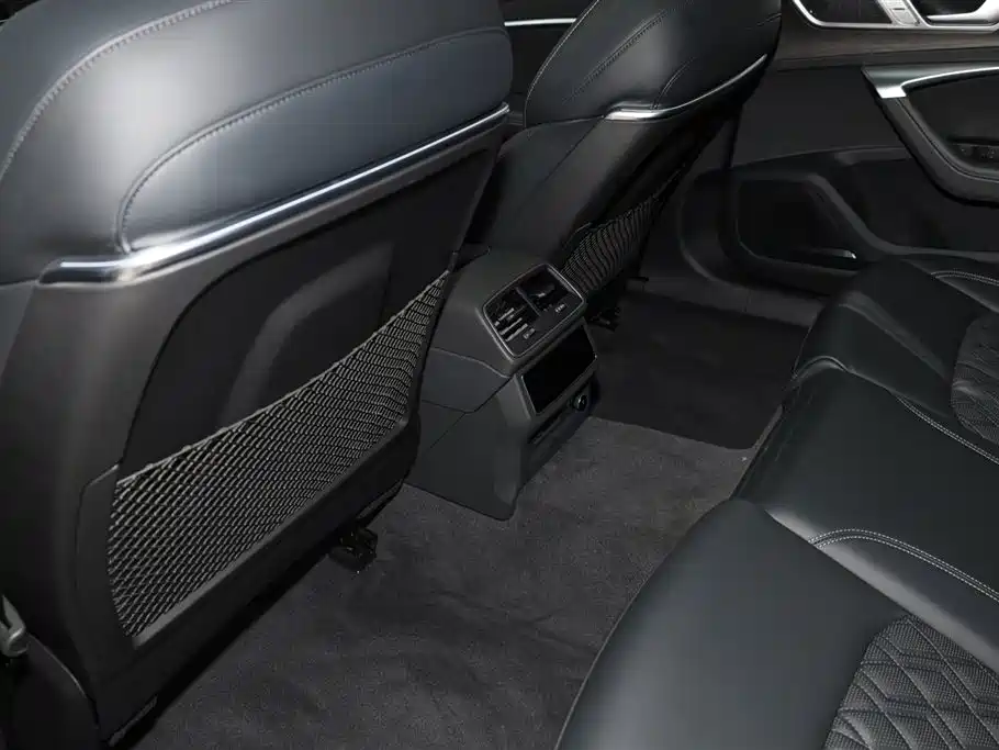 Audi A6L 2025 45 TFSI quattro Premium Sport + Exclusive Package фото 22