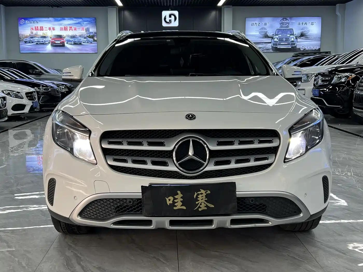 Mercedes-Benz GLA 2018 GLA 200 Dynamic фото 2