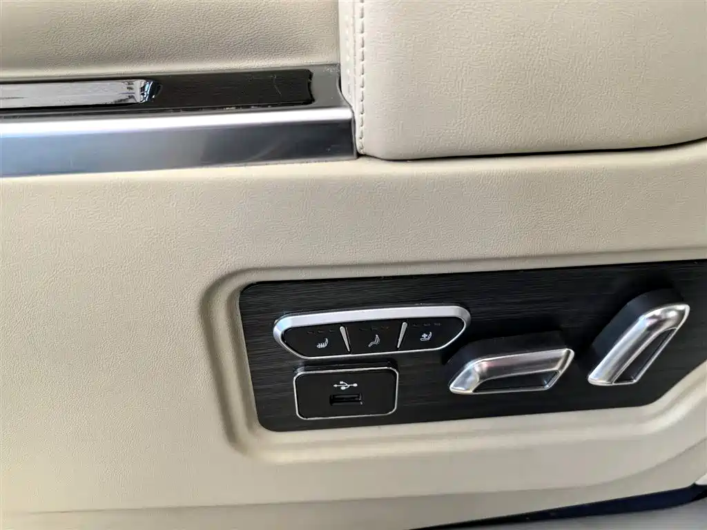 Buick GL8 2023 Land Business Class 652T Luxury фото 10