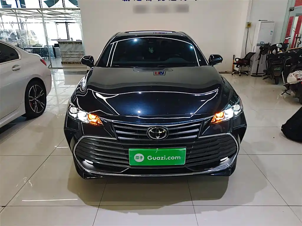 Toyota Avalon 2021 2.5L Luxury Edition фото 3