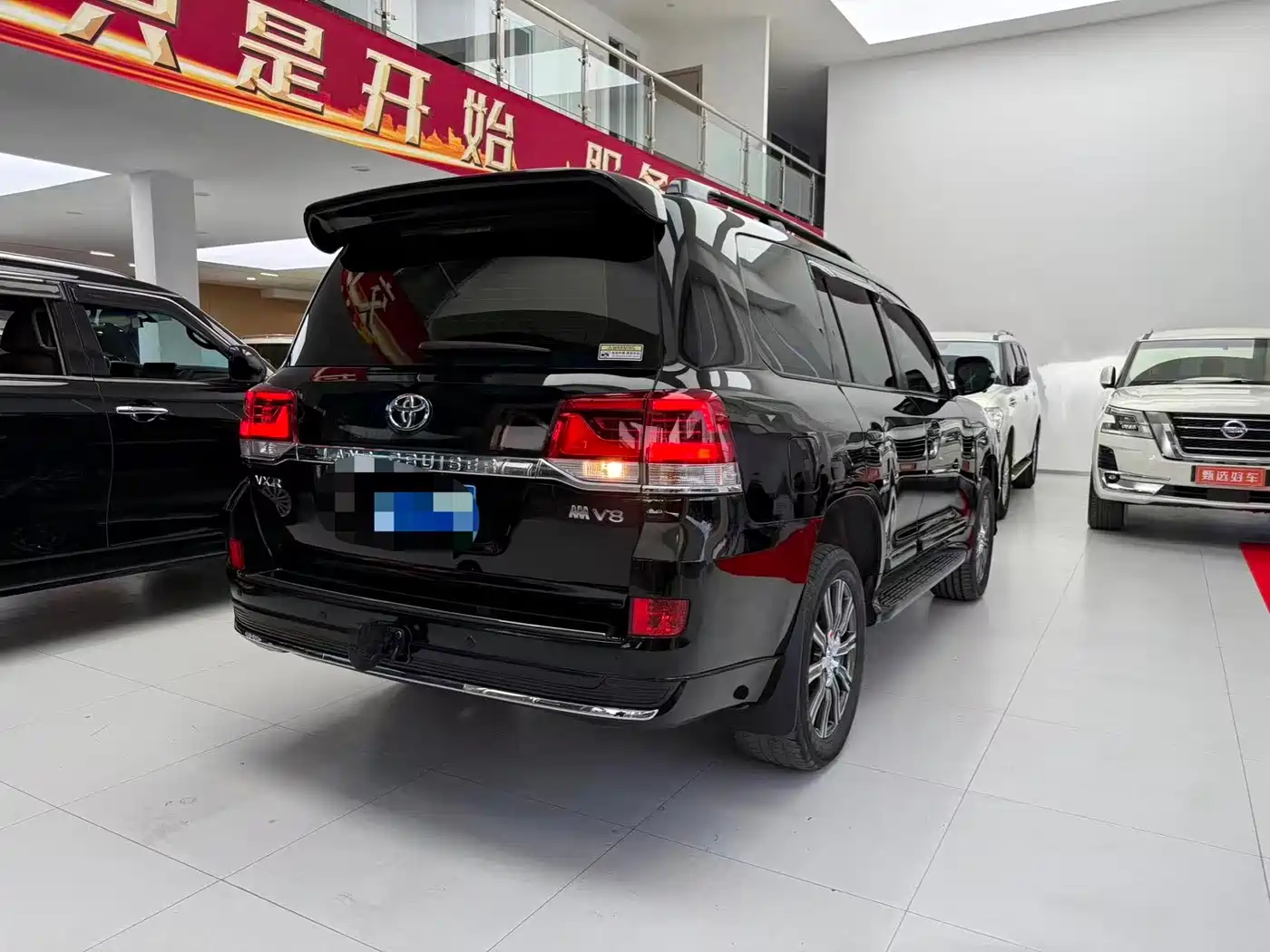 Toyota Land Cruiser (Import) 2015 4.0L V6 Middle East Limited Edition фото 7