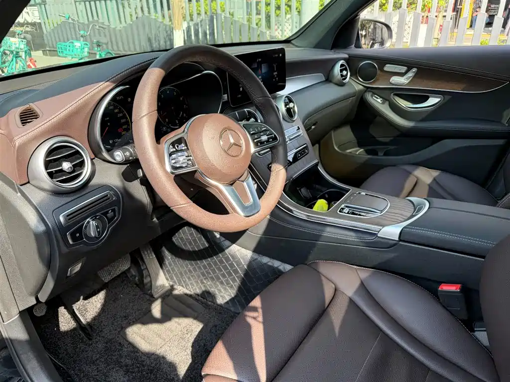 Mercedes-Benz GLC 2021 GLC 260 L 4MATIC Luxury фото 7