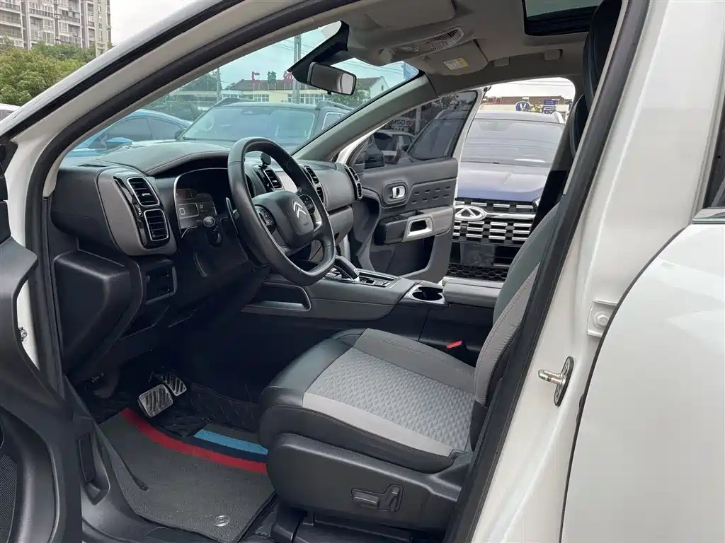 Фото 9 - Citroën Tianyi C5 AIRCROSS