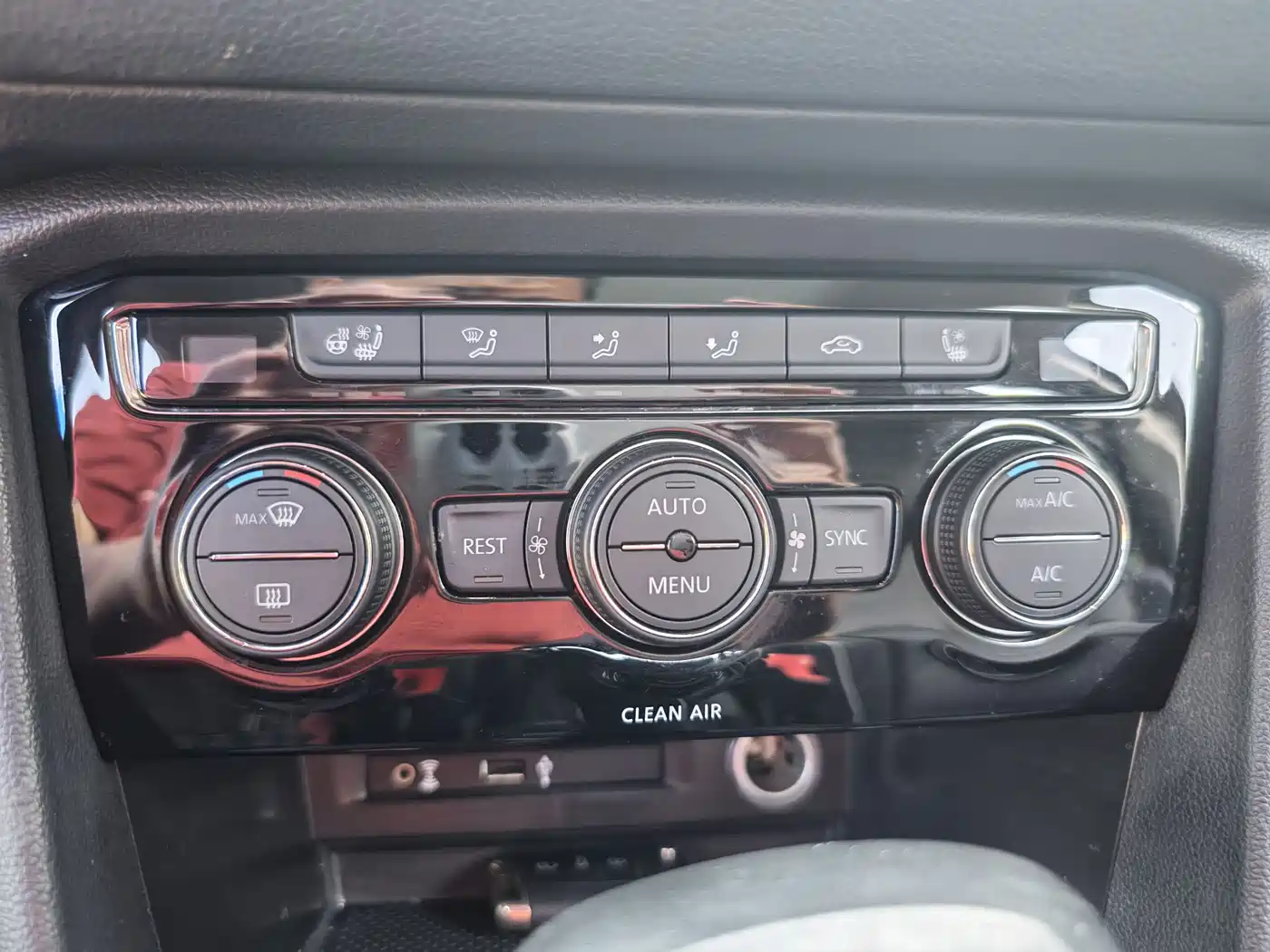 Volkswagen Tiguan L 2017 380TSI Automatic 4WD Ultimate Flagship Edition фото 10