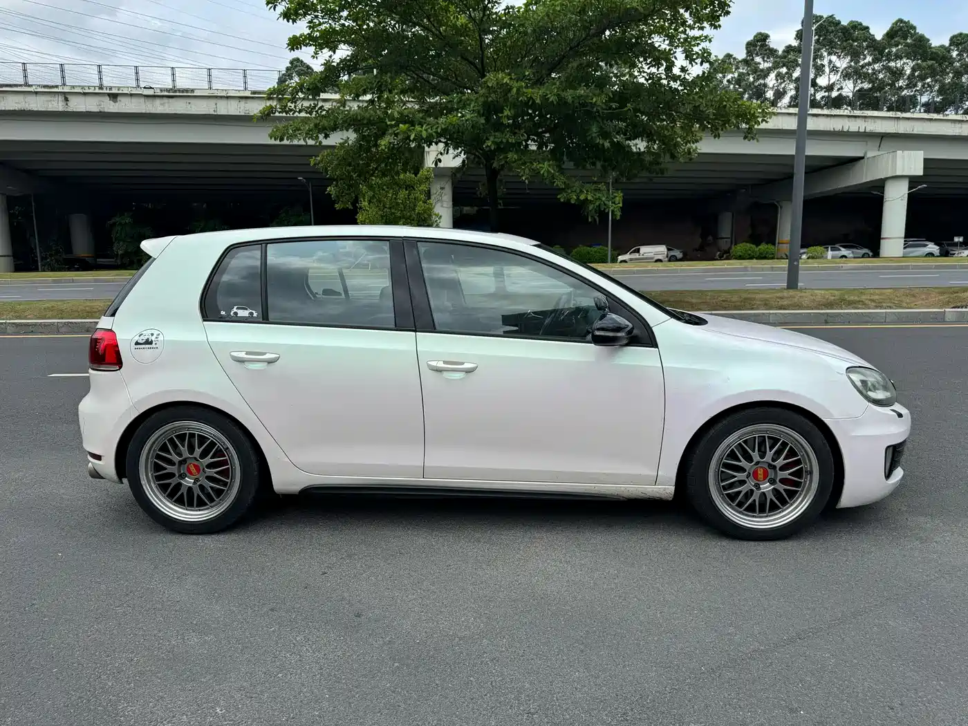 Volkswagen Golf GTI 2012 2.0TSI GTI фото 5