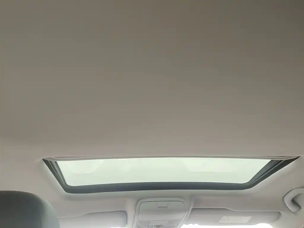 Volkswagen Passat 2016 330TSI DSG Executive Edition фото 18