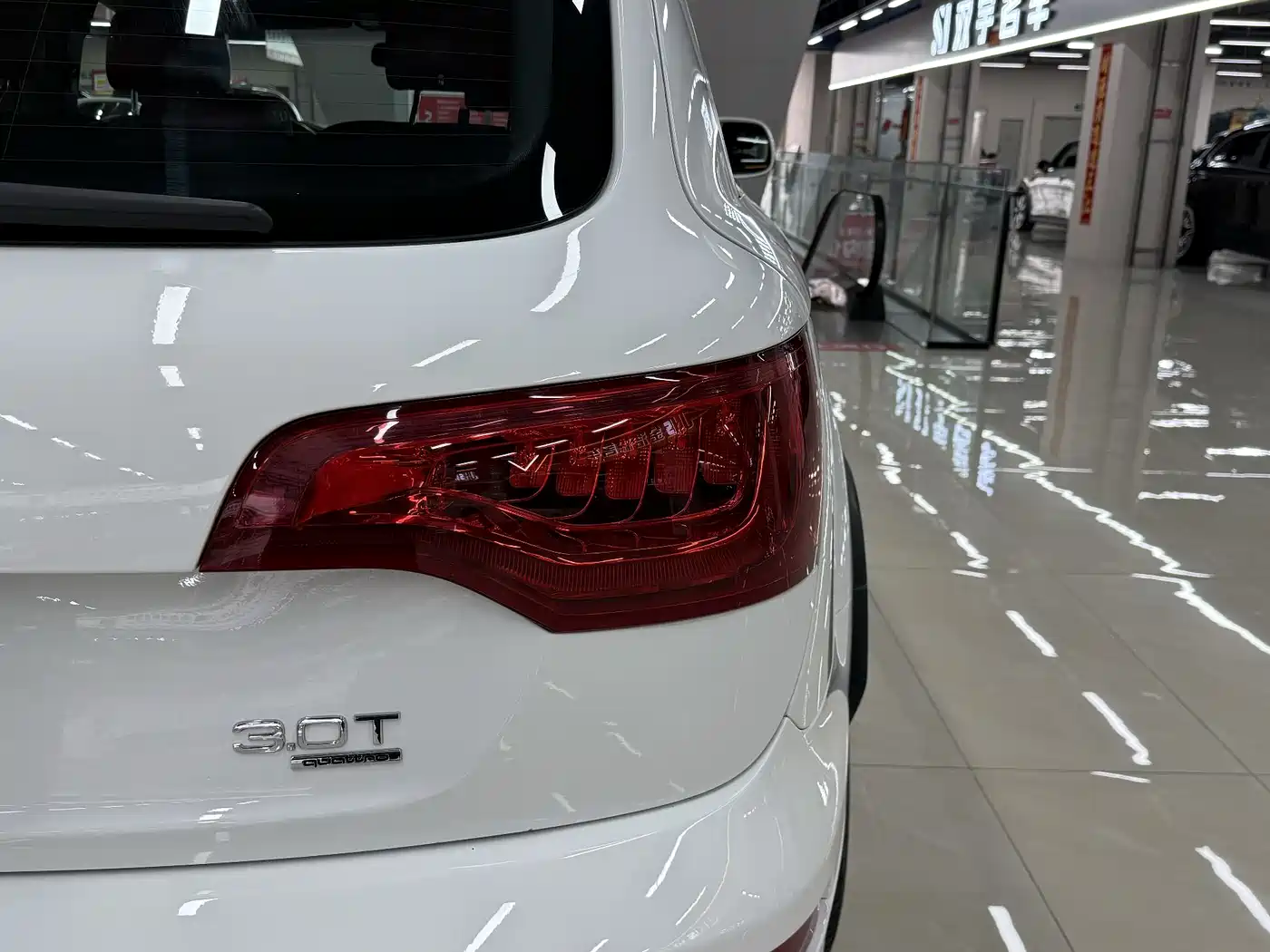 Audi Q7 2012 3.0 TFSI Comfort (200kW) фото 4