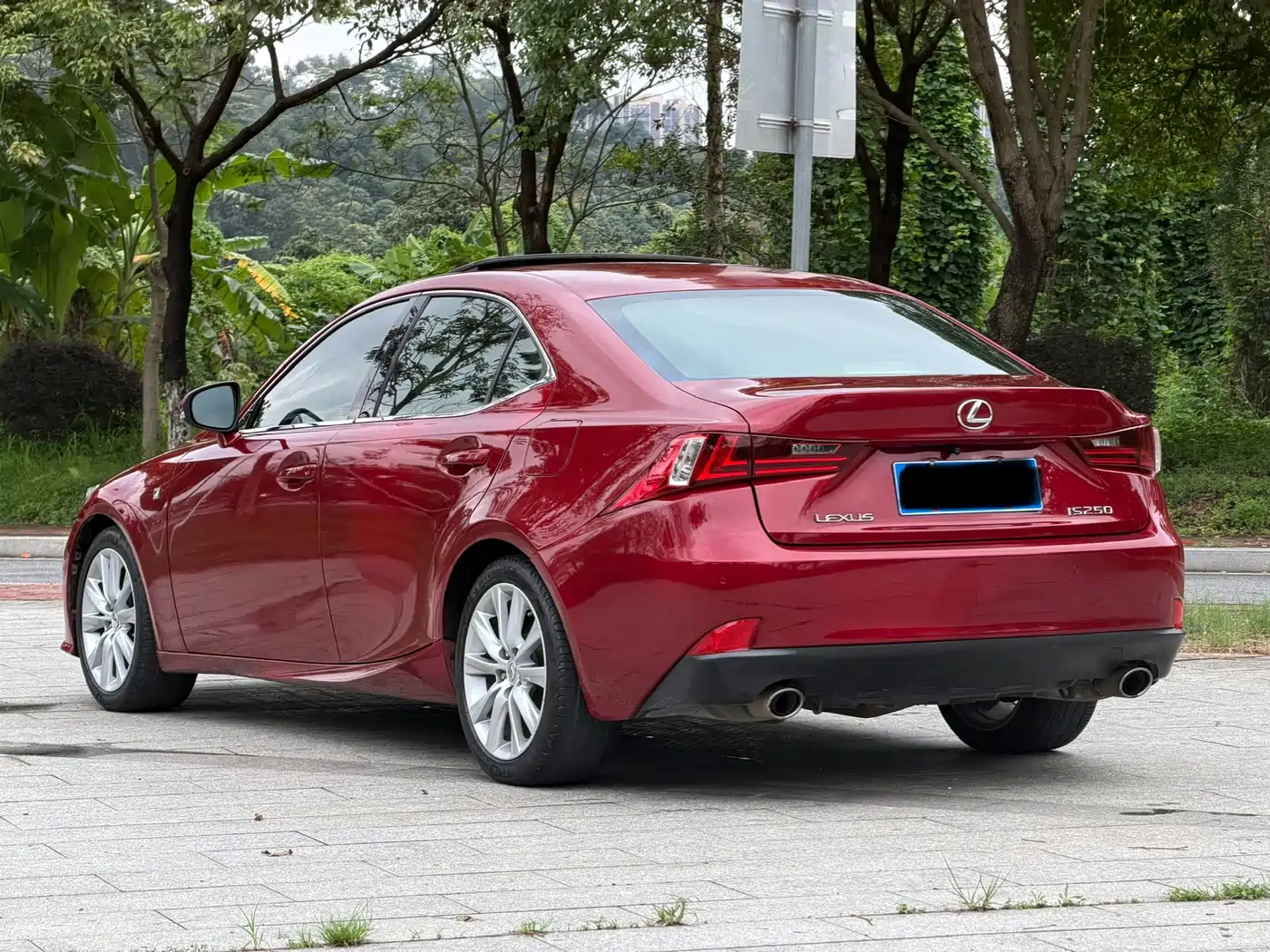 Фото 7 - Lexus IS