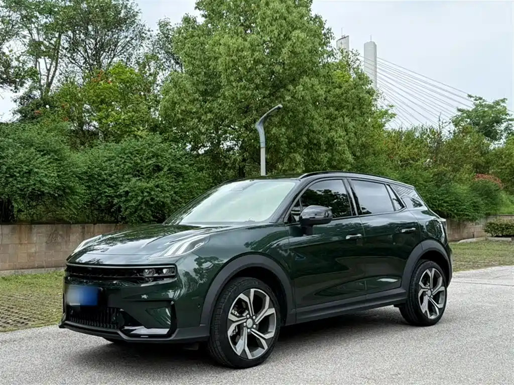 Lynk & Co 06 2023 Remix 1.5T Hero фото 2