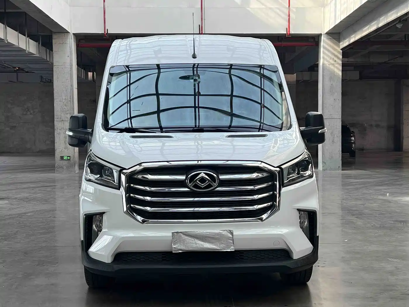 SAIC Maxus Xintu V90 2023 2022 2.0T Auto Zhida Operation RWD Long Wheelbase High Roof Single Rear Tire 9-Seater