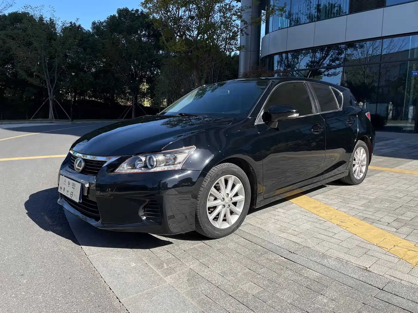 Lexus CT 2012 Model CT200h Elite Edition