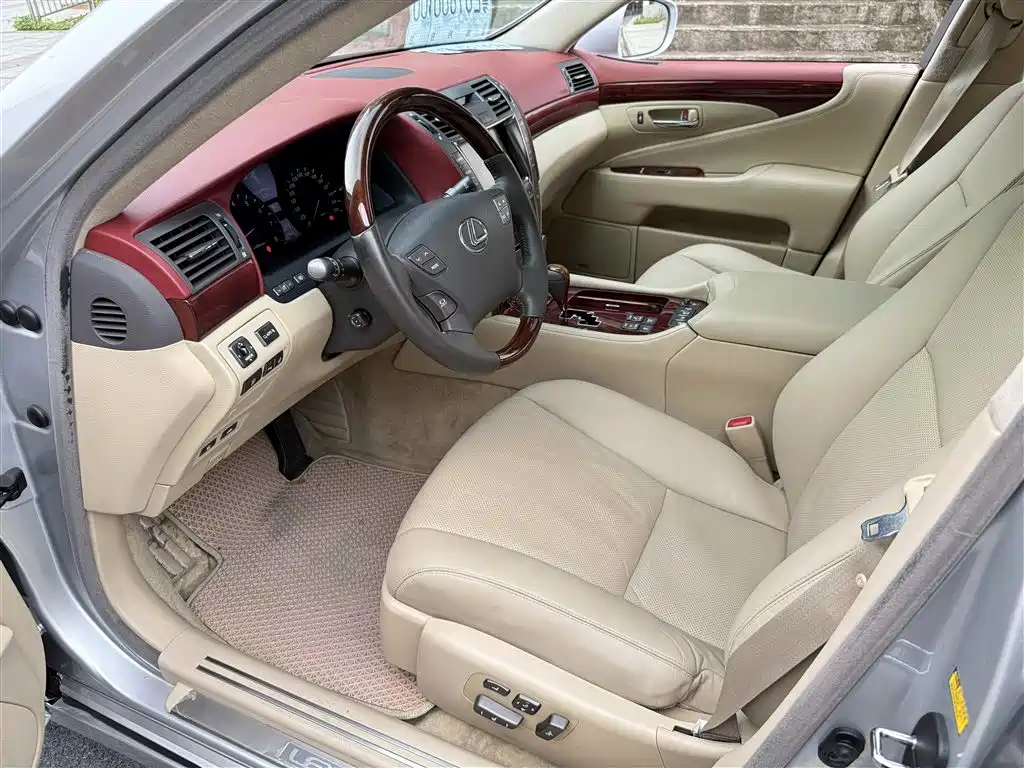 Lexus LS 2006 Model 460 фото 14