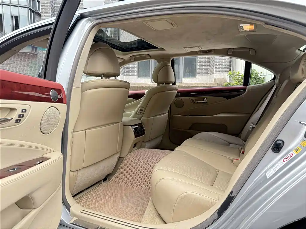 Lexus LS 2006 Model 460 фото 6