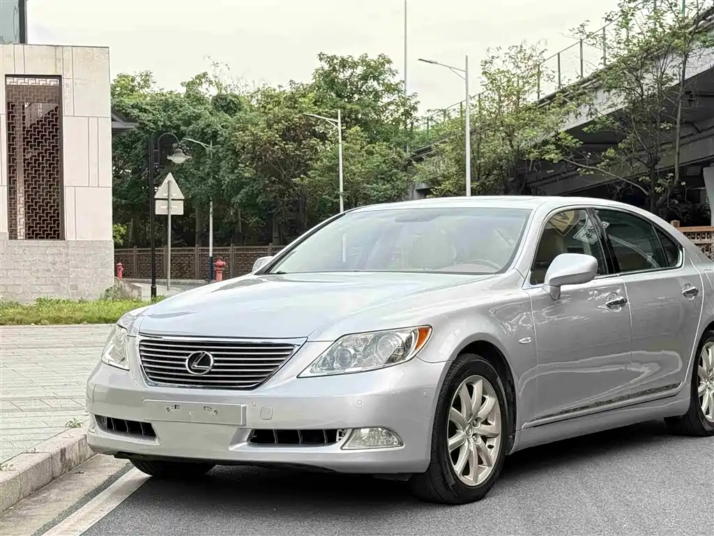 Lexus LS 2006 Model 460 фото 13