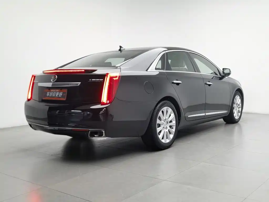 Фото 2 - Cadillac XTS