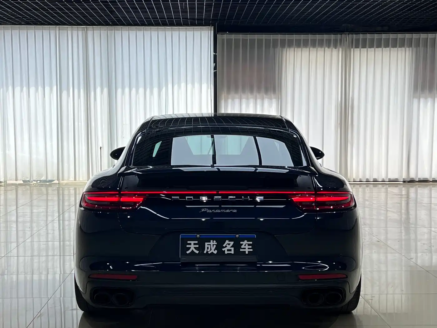 Porsche Panamera 2017 Panamera Executive Long Wheelbase 3.0T фото 5