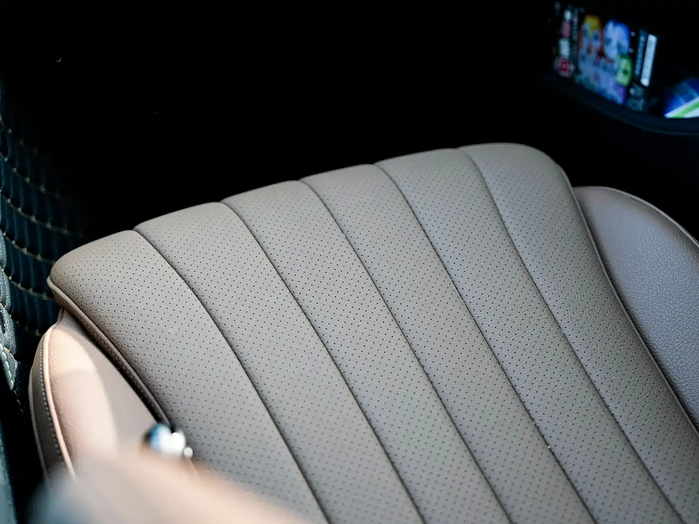 Mercedes-Benz E-Class 2024 E 300 L Fashion фото 10
