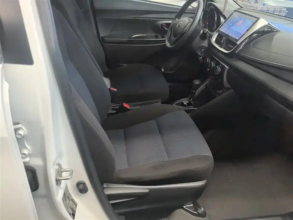 Toyota YARiS L Zhi Xuan 2016 Facelift 1.5E CVT Charming Edition фото 25