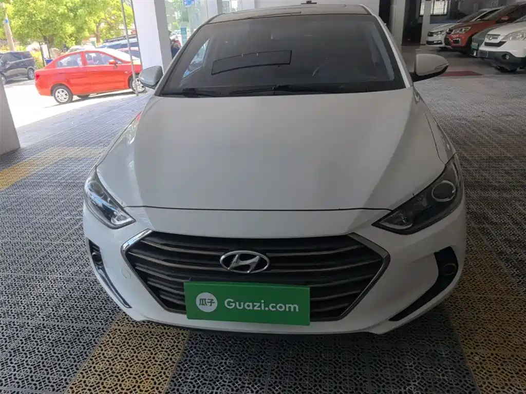 Hyundai Elantra 2016 Model 1.6L Automatic Smart Elite фото 3