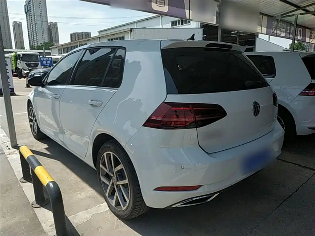 Volkswagen Golf 2019 280TSI DSG Luxury (China V) фото 5