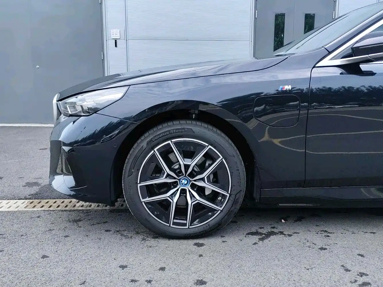 BMW i5 2025 2025 eDrive 35L M Sport Package