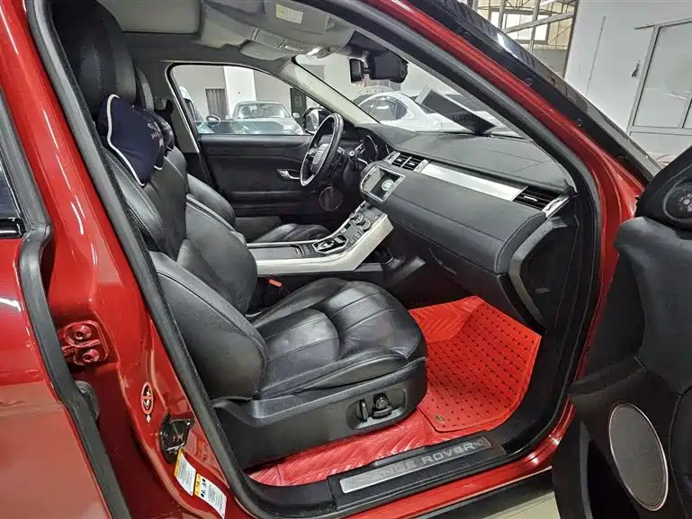 Land Rover Range Rover Evoque 2017 2.0T SE Smart Shine Edition фото 14