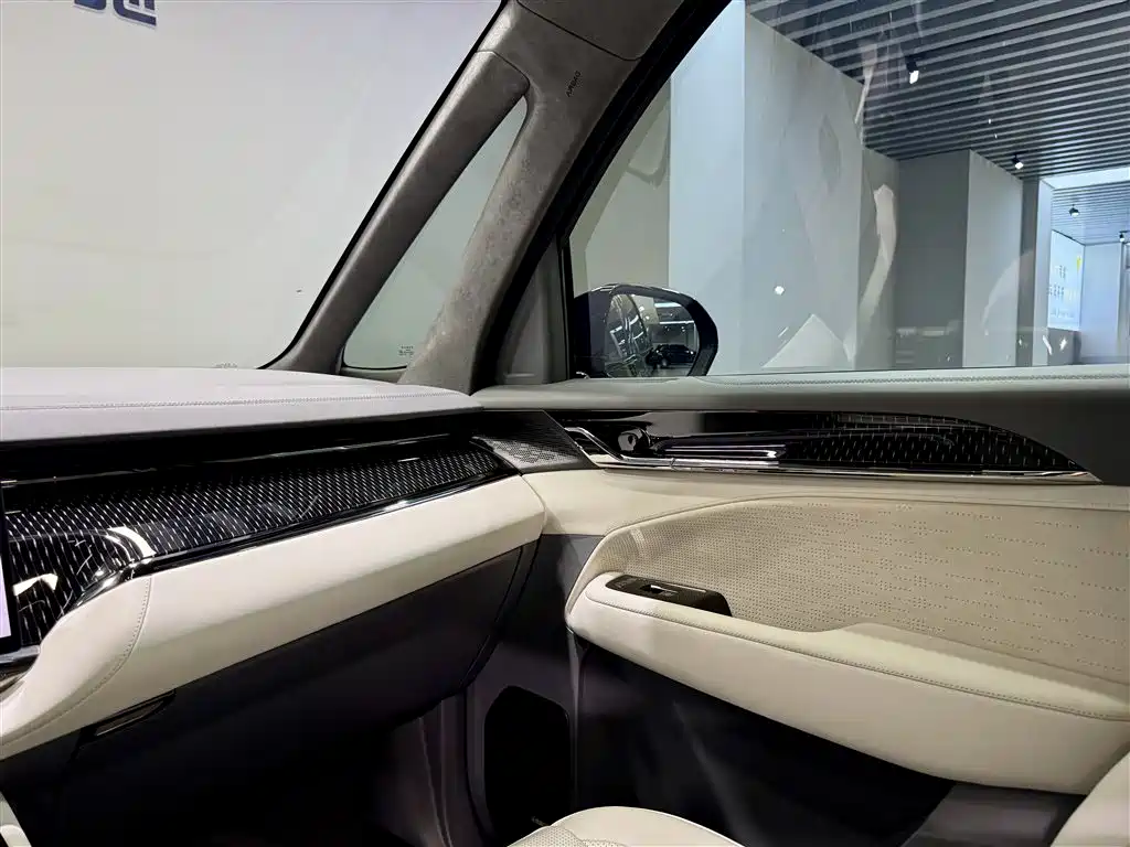 ZEEKR EXTREME KRYPTON 009