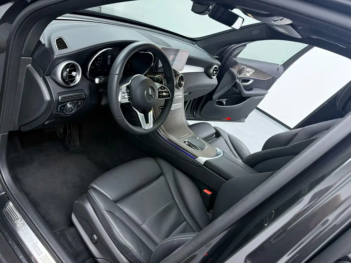 Mercedes-Benz GLC 2021 GLC 300 L 4MATIC Sporty фото 8
