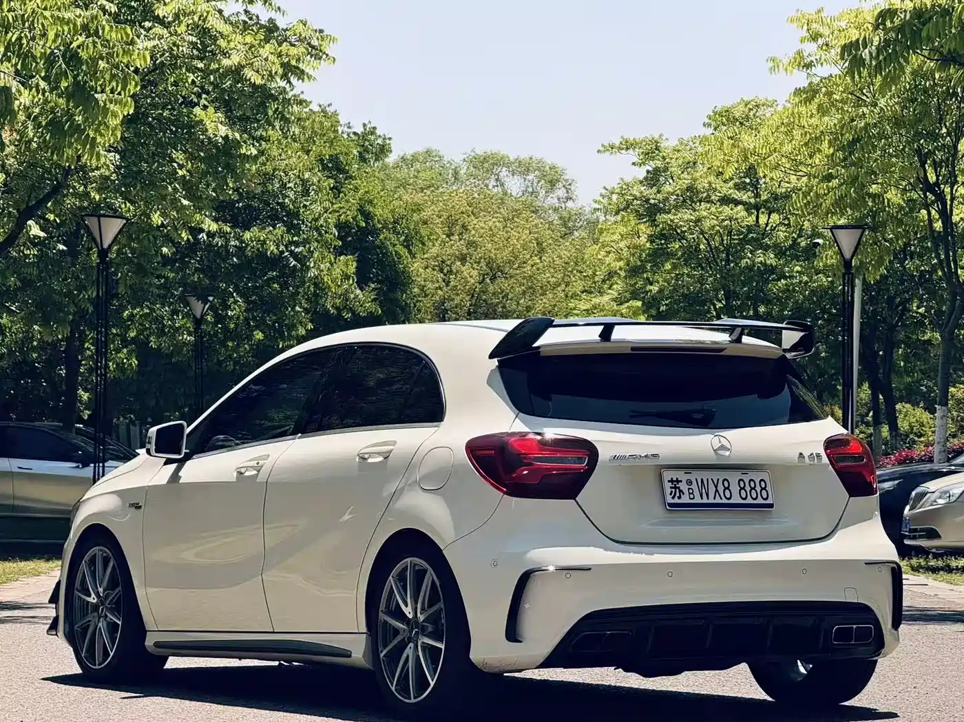 Mercedes-Benz A-Class AMG (Import) 2016 AMG A 45 4MATIC фото 6