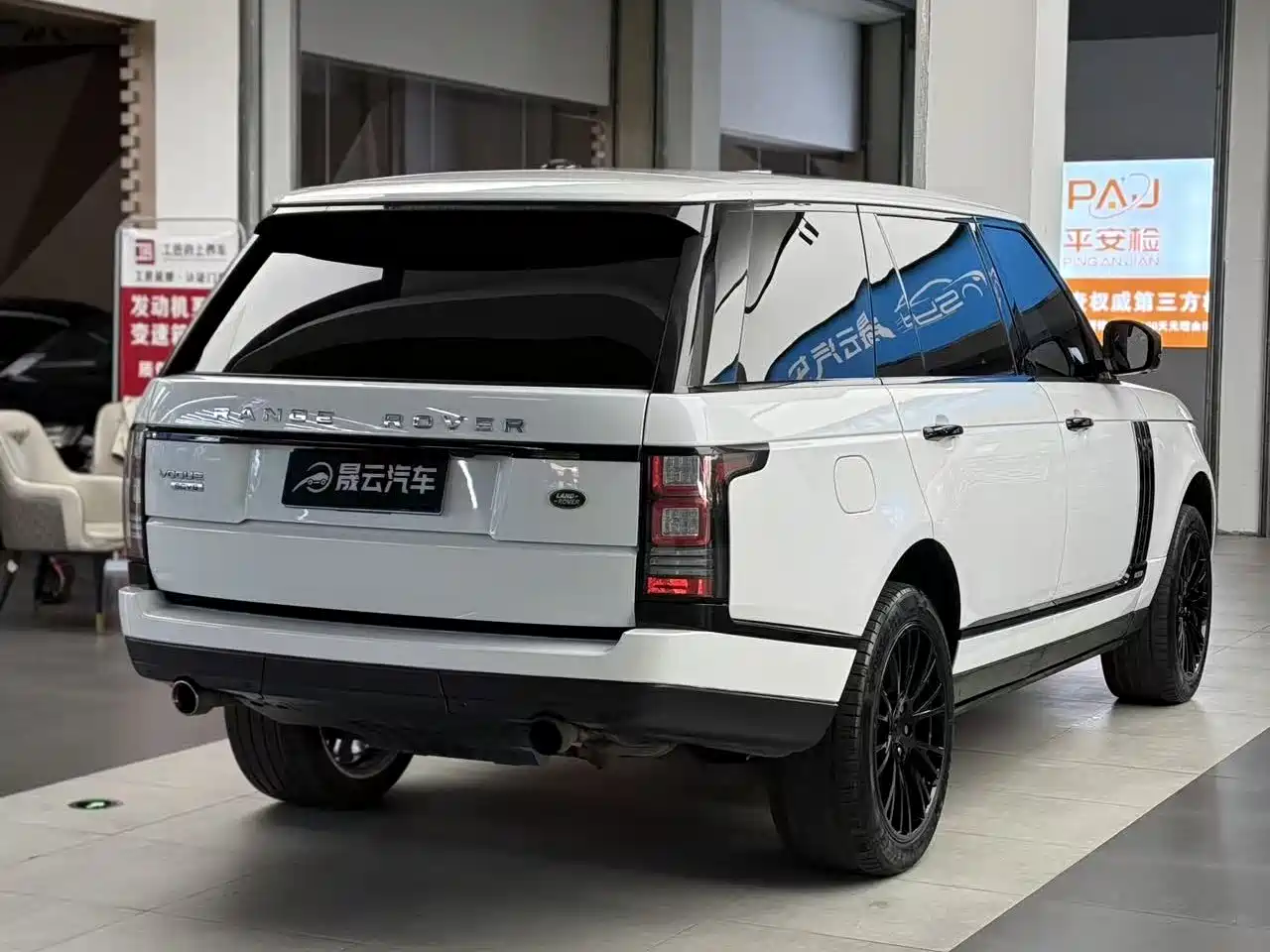 Land Rover Range Rover 2016 3.0 SC V6 Vogue LWB фото 9