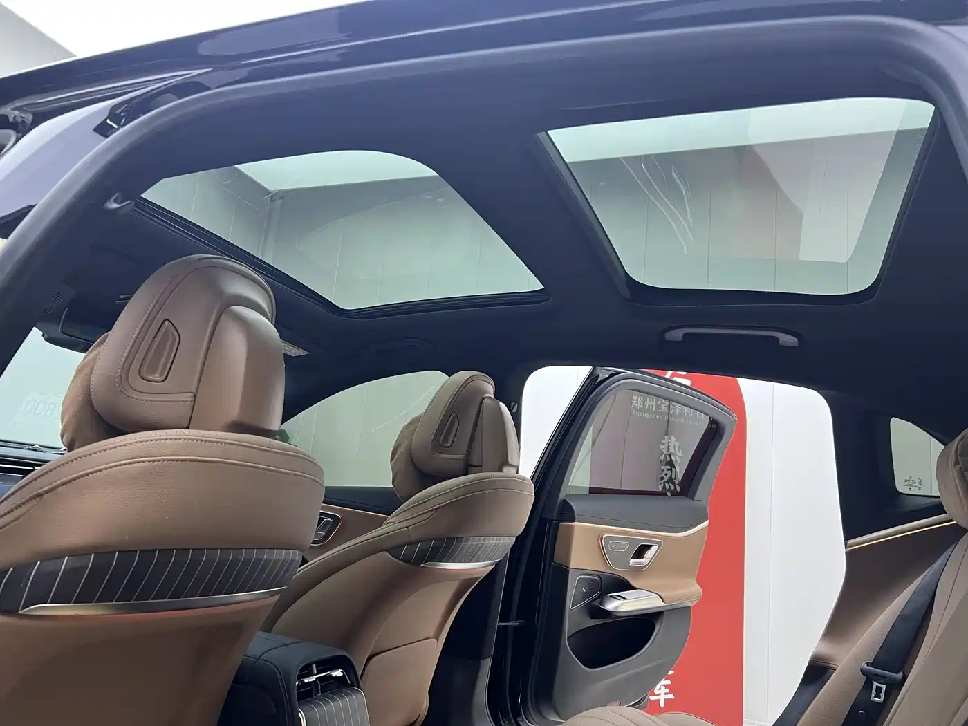 Mercedes-Benz E-Class New Energy 2024 E 350 e L Plug-in Hybrid Sedan фото 16