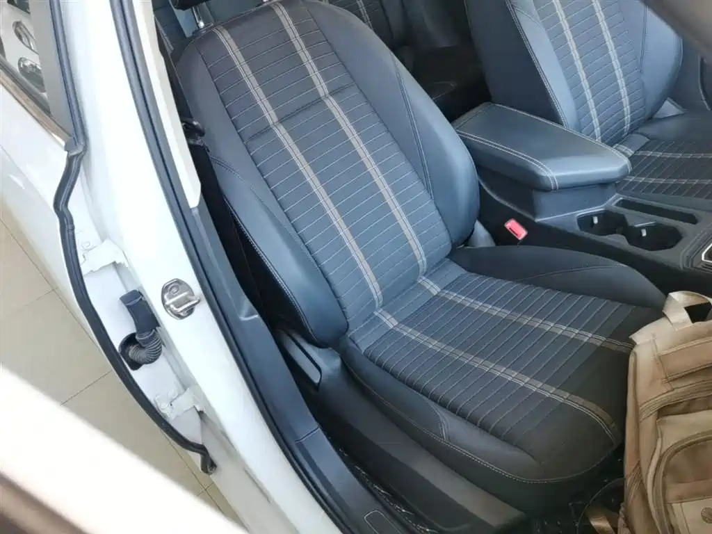 Volkswagen Lavida 2021 280TSI DSG Comfort Edition фото 25