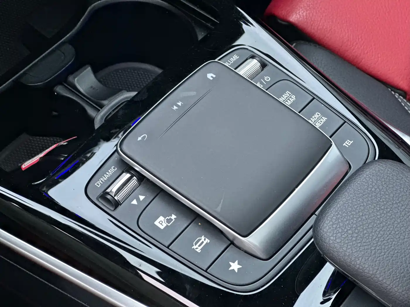 Mercedes-Benz A-Class AMG 2020 AMG A 35 L 4MATIC фото 15