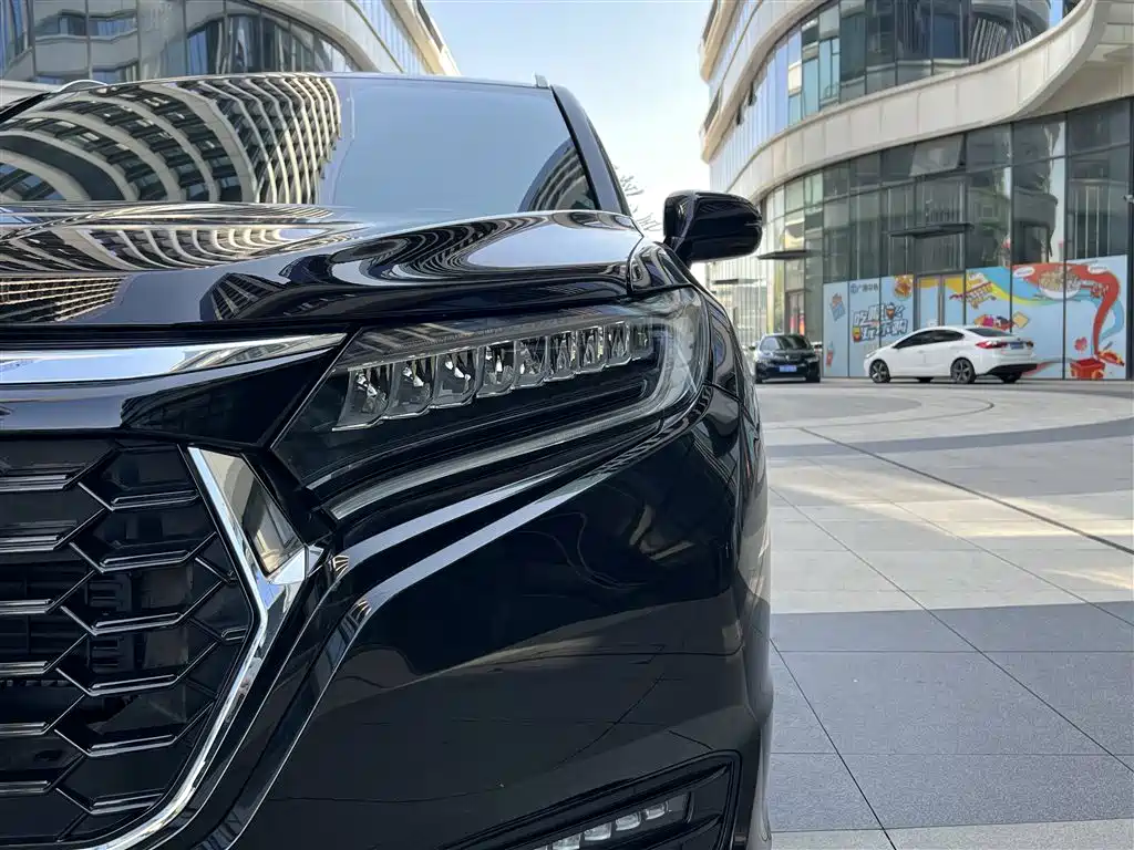 HONDA UR-V
