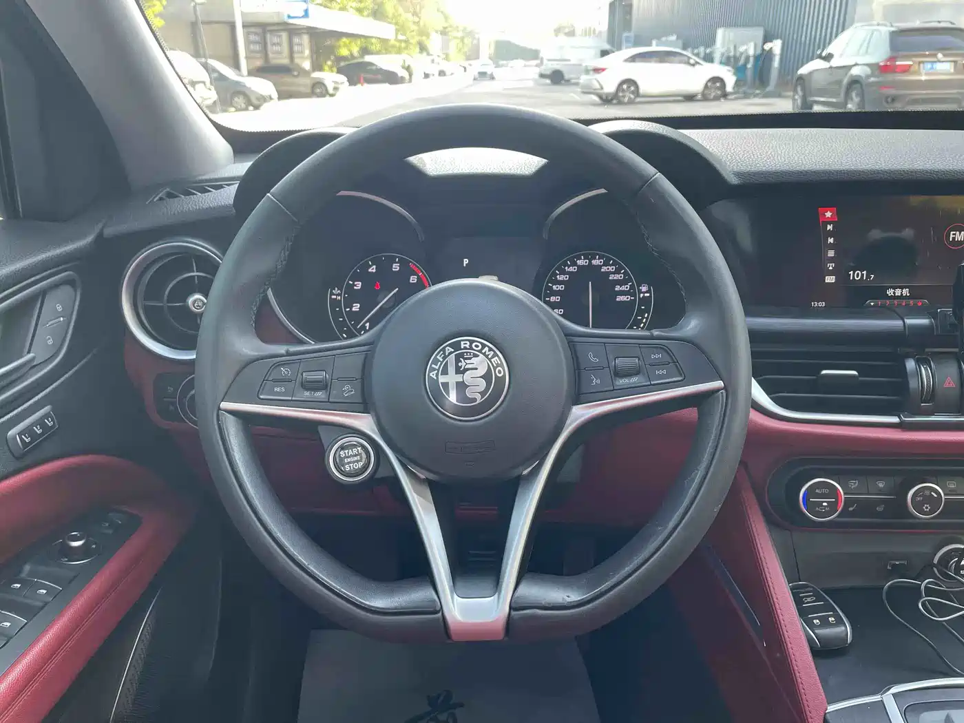 Alfa Romeo Stelvio 2019 2017 2.0T 200HP Elite