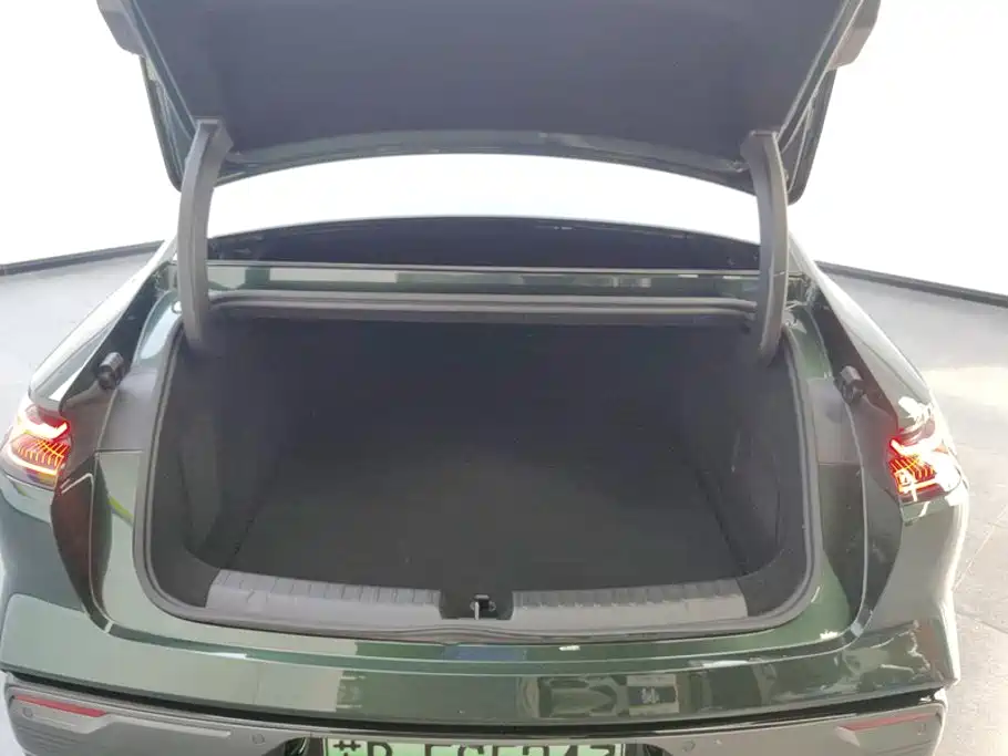 Geely Galaxy Galaxy Xingyao 8 2025 2025 Model 130km EM-i Flagship Edition