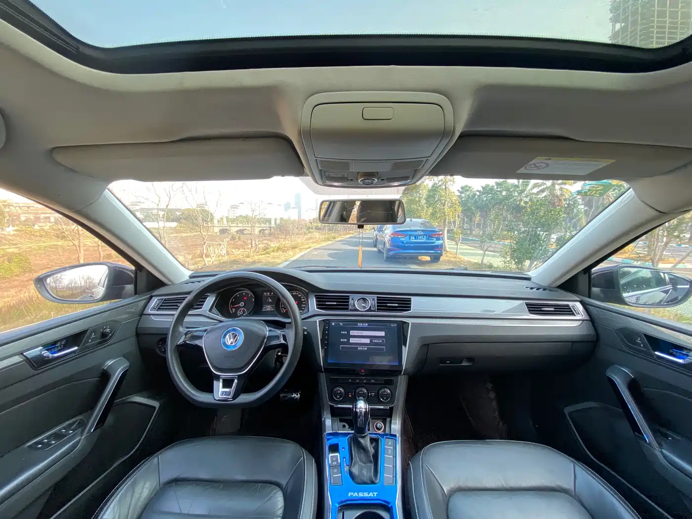 Volkswagen Passat 2017 330TSI DSG Prestige фото 9
