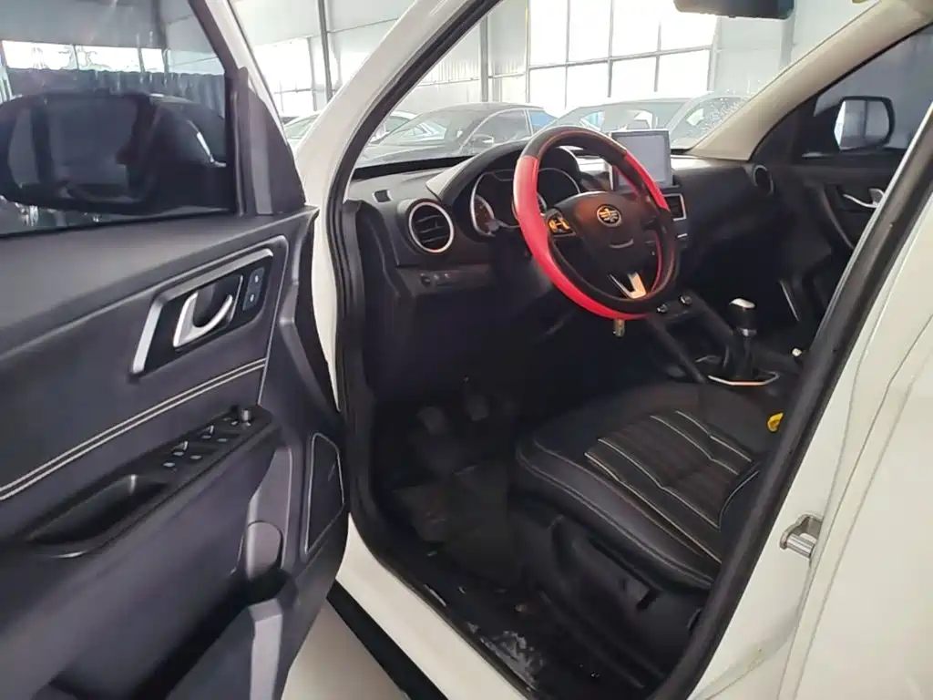 Besturn X40 2018 2017 1.6L Manual Luxury