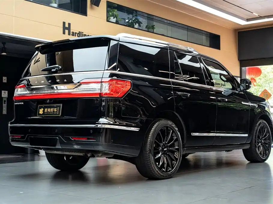 Lincoln Navigator 2018 Model 3.5T Ultimate China V фото 4