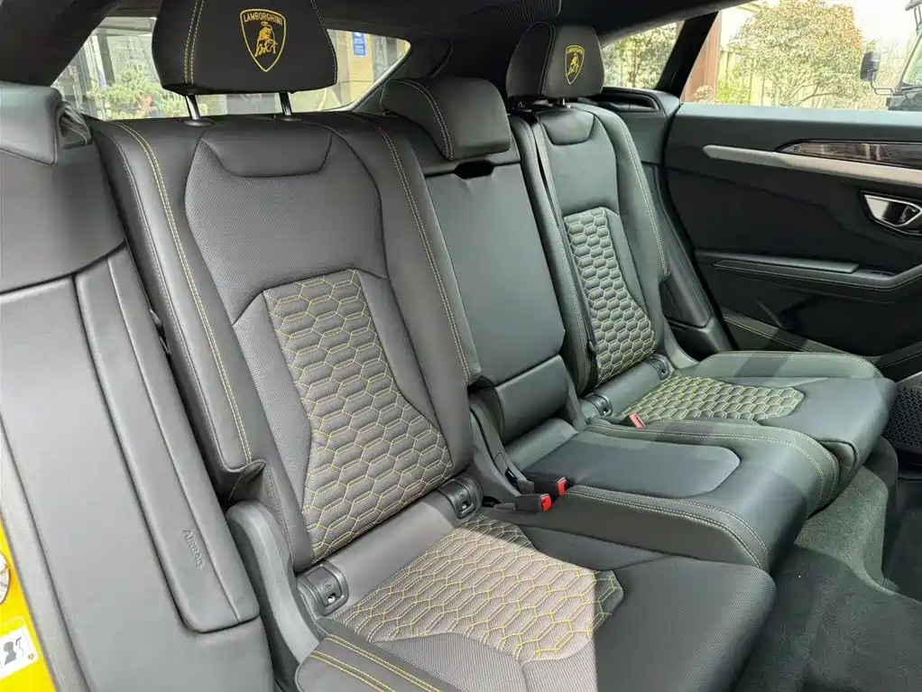 Lamborghini Urus 2023 4.0T V8 S фото 7