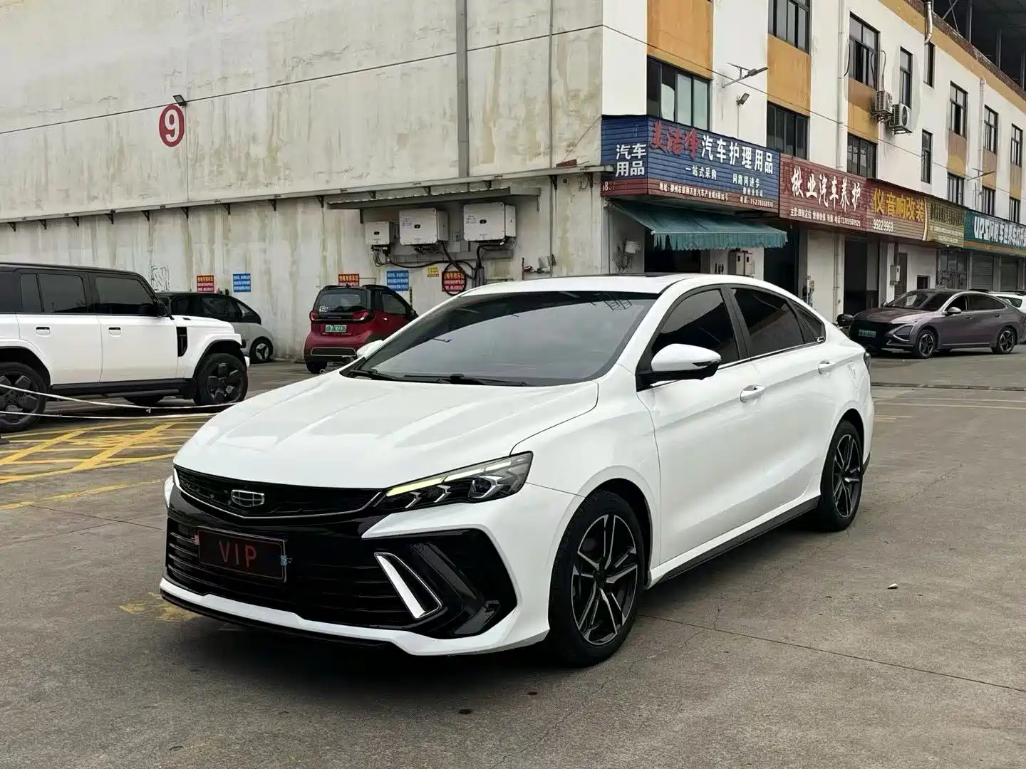 Фото 3 - Geely Binrui