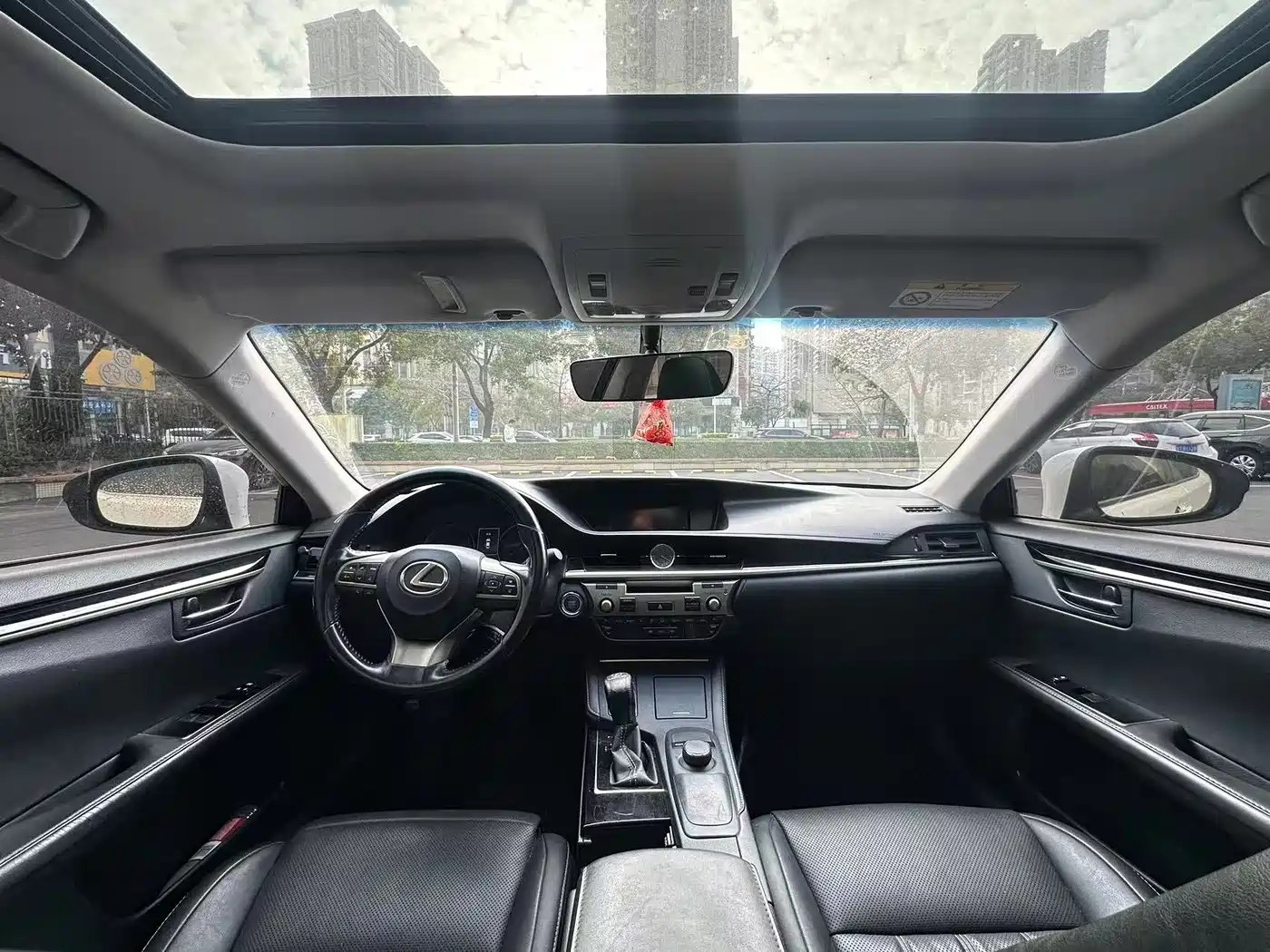 Lexus ES 2015 200 Elite Edition фото 9