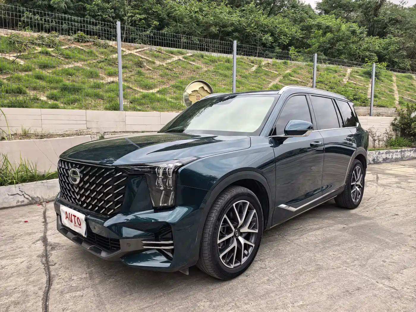 GAC Trumpchi Trumpchi GS8 2022 Pilot Series 2.0TGDI 2WD Premium Edition (7-Seater)