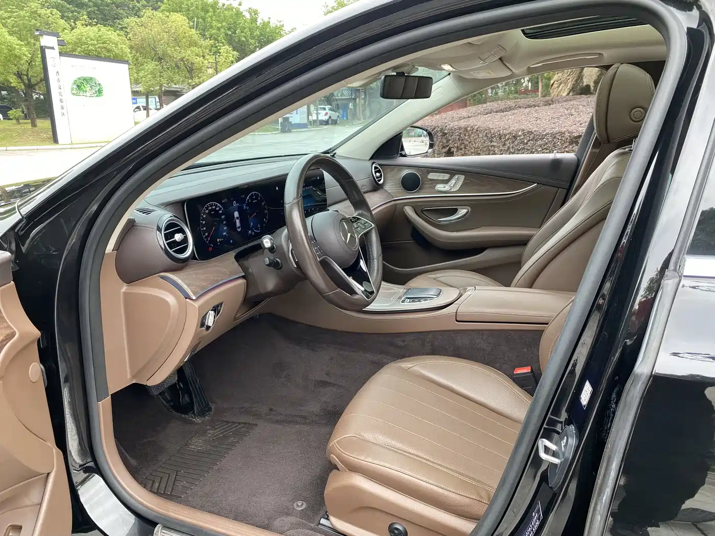 Mercedes-Benz E-Class 2021 E 300 L Fashion фото 5