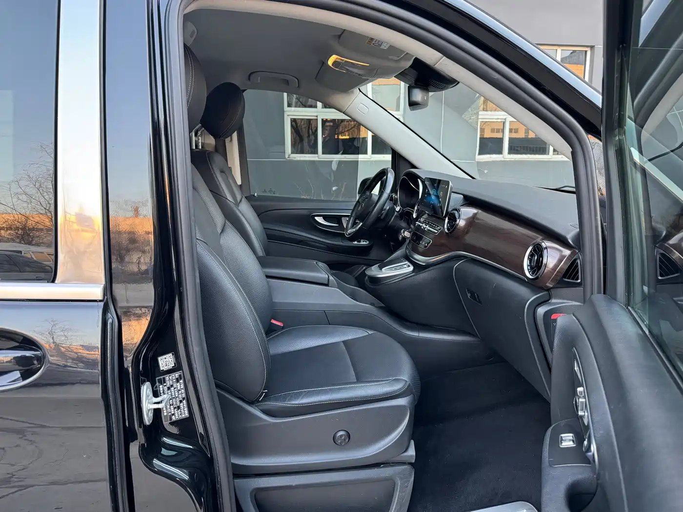 Mercedes-Benz V-Class 2021 V 260 Pilot Edition фото 21