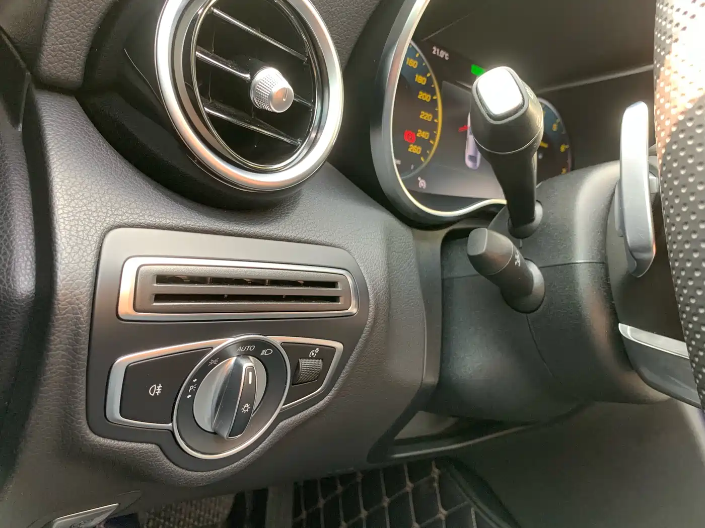 Mercedes-Benz C-Class 2020 Facelift C 260 L Sport фото 23