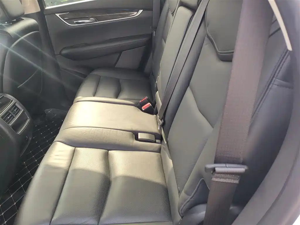 Cadillac XT5 2016 25T Luxury Model фото 17