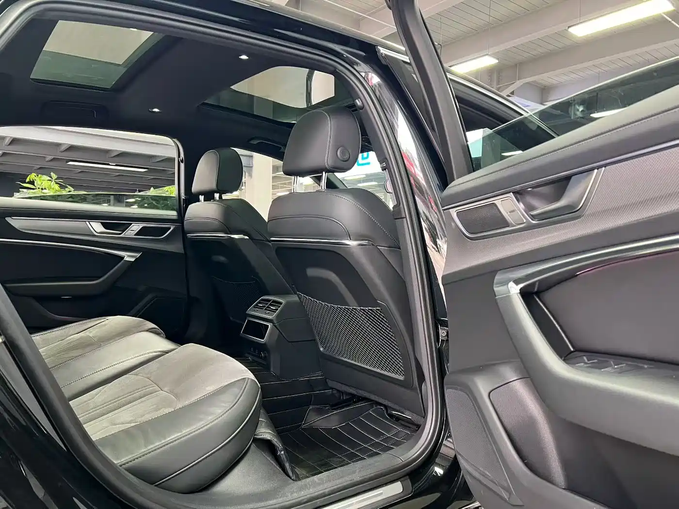 Audi A6L 2024 45 TFSI Premium Dynamic фото 6