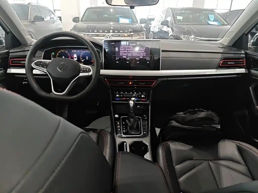 Volkswagen Lavida 2024 Model 300TSI DSG Starlight Leading Edition фото 10