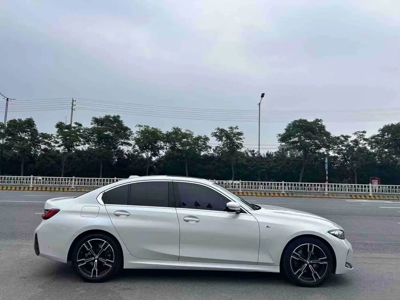BMW 3 Series 2023 325i M Sport Package фото 6